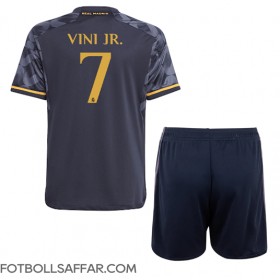 Real Madrid Vinicius Junior #7 Bortadräkt Barn 2023-24 Kortärmad (+ Korta byxor)